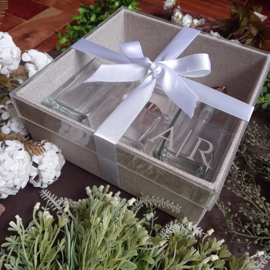 Home 17 Caixas para padrinhos com tampa em acrílico