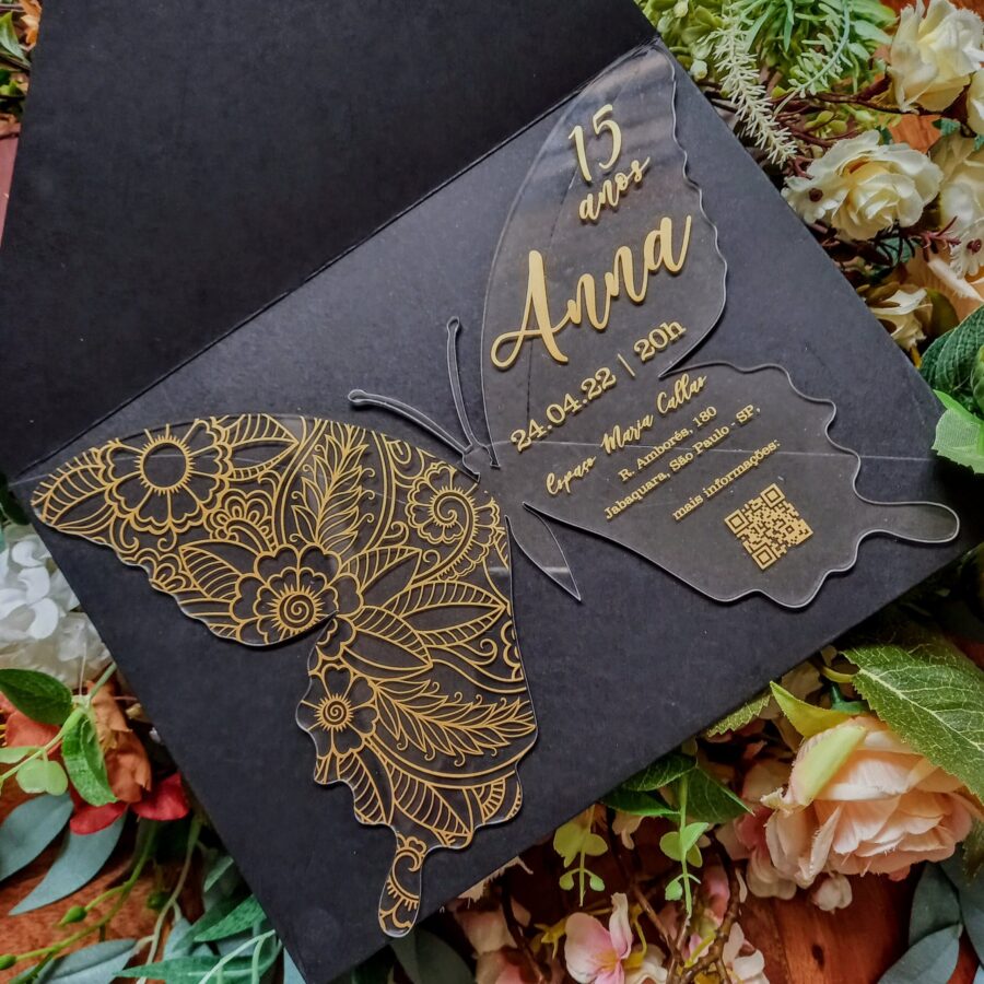 Home 21 Convite de 15 anos borboleta em acrilico transparente em dourado artinvitte (2)